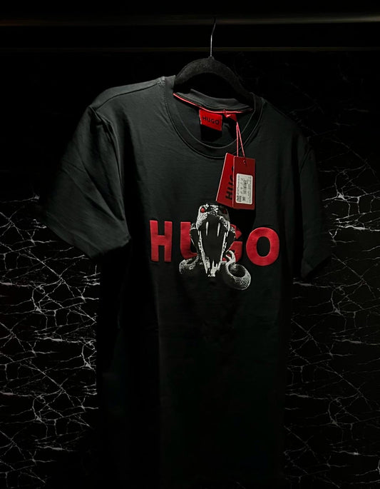 Playera Negra HUGO